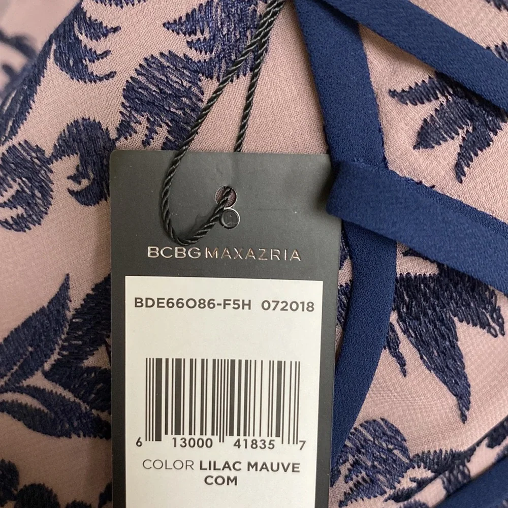 BCBG Maxazria Halter Dress  Embroidered Lavender/Blue  Size 8 New With Tags - Picture 7 of 7